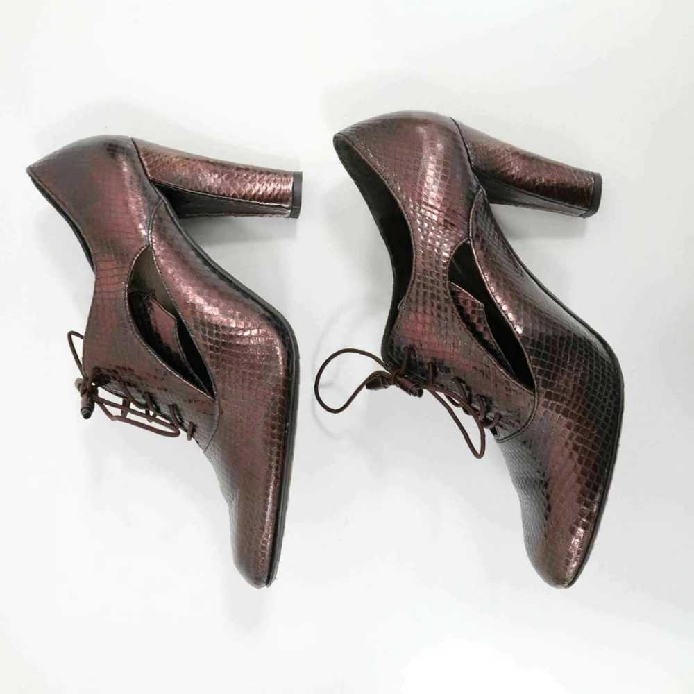 Stuart Weitzman Bronze Metallic Snake Embossed Le… - image 7