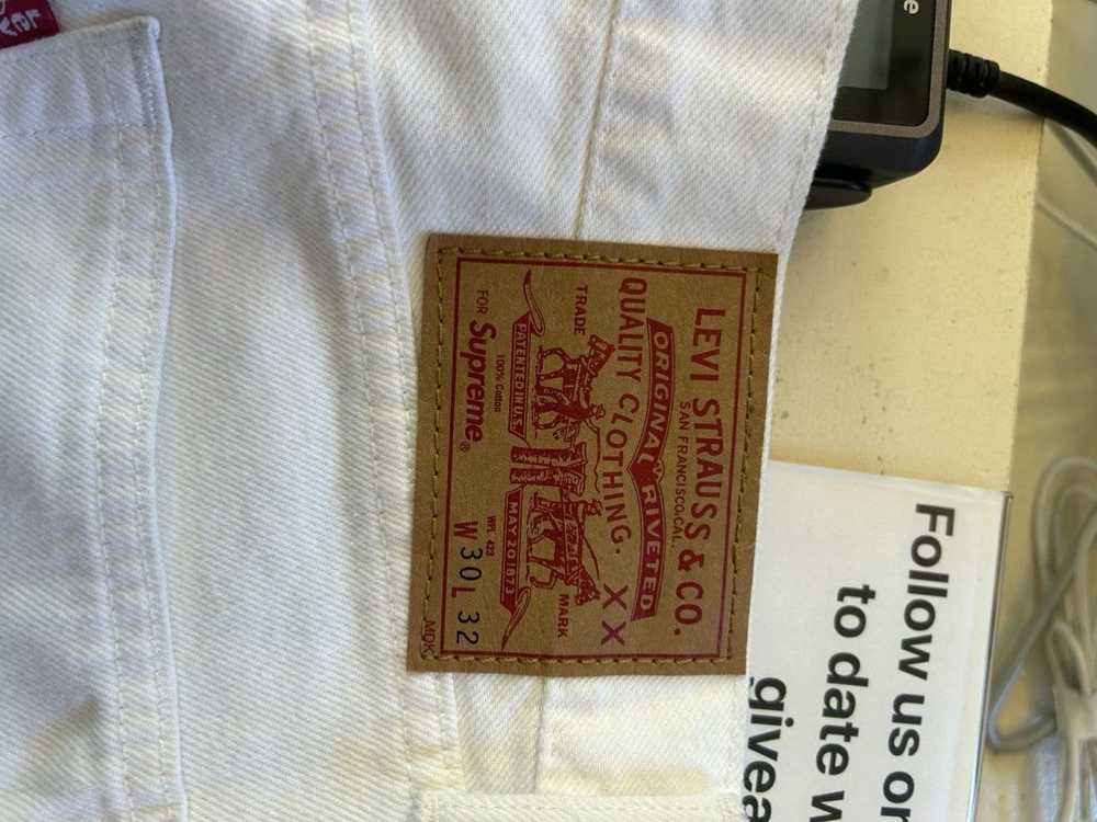 Supreme Supreme x Levis Jeans 30x32 - image 3