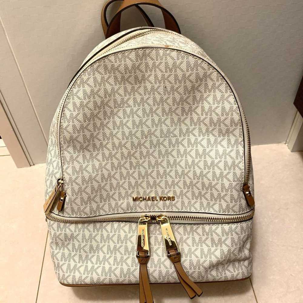 MICHAEL KORS Backpack Signature Vanilla - image 1