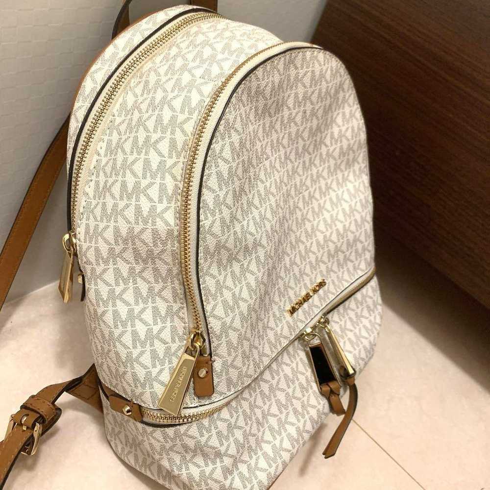 MICHAEL KORS Backpack Signature Vanilla - image 2