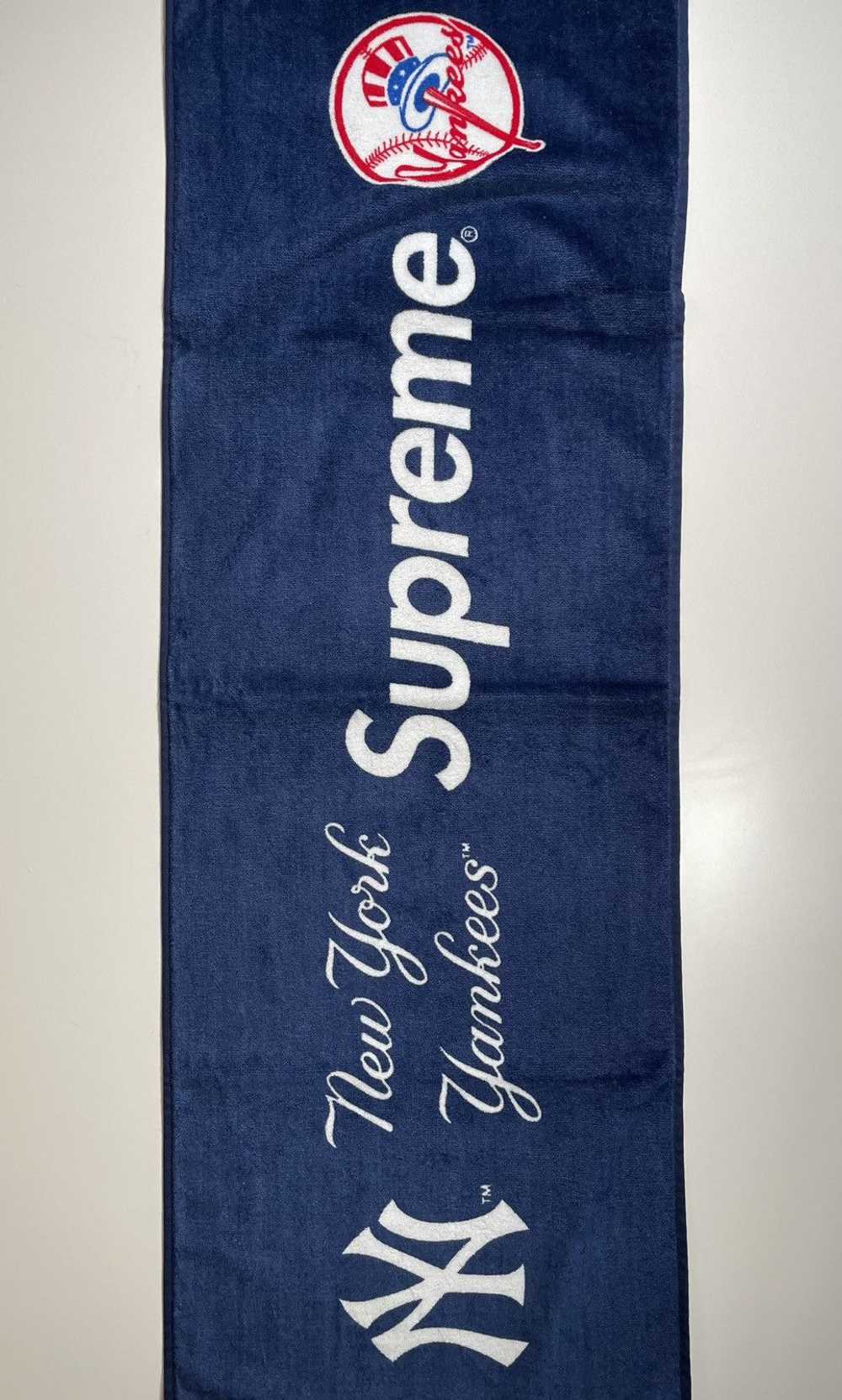 Supreme Supreme New York Yankees Towel - image 5