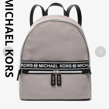 Michael Kors KENLY Backpack Medium.