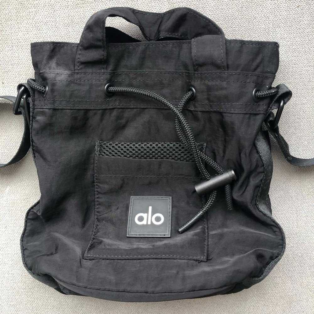 Alo Yoga Cross Body Bucket Bag Black - image 11