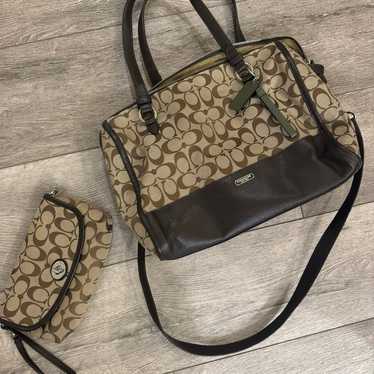 Coach large signature bag - image 1