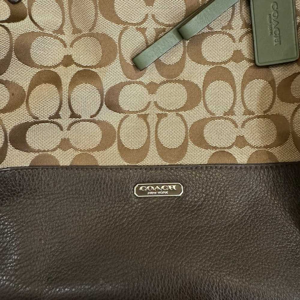 Coach large signature bag - image 4