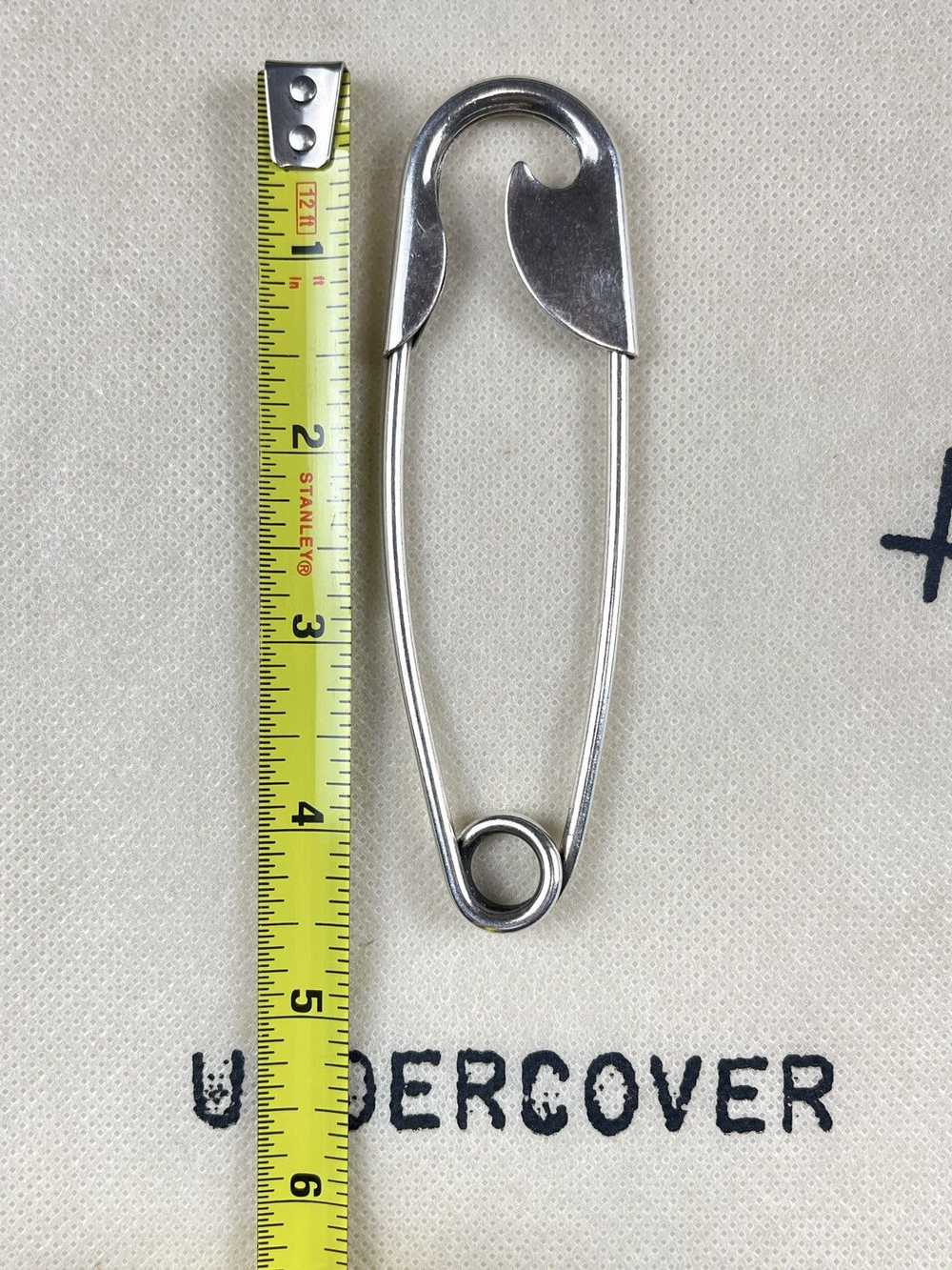 Undercover AW06 Undercover Oversized Safety Pin G… - image 4