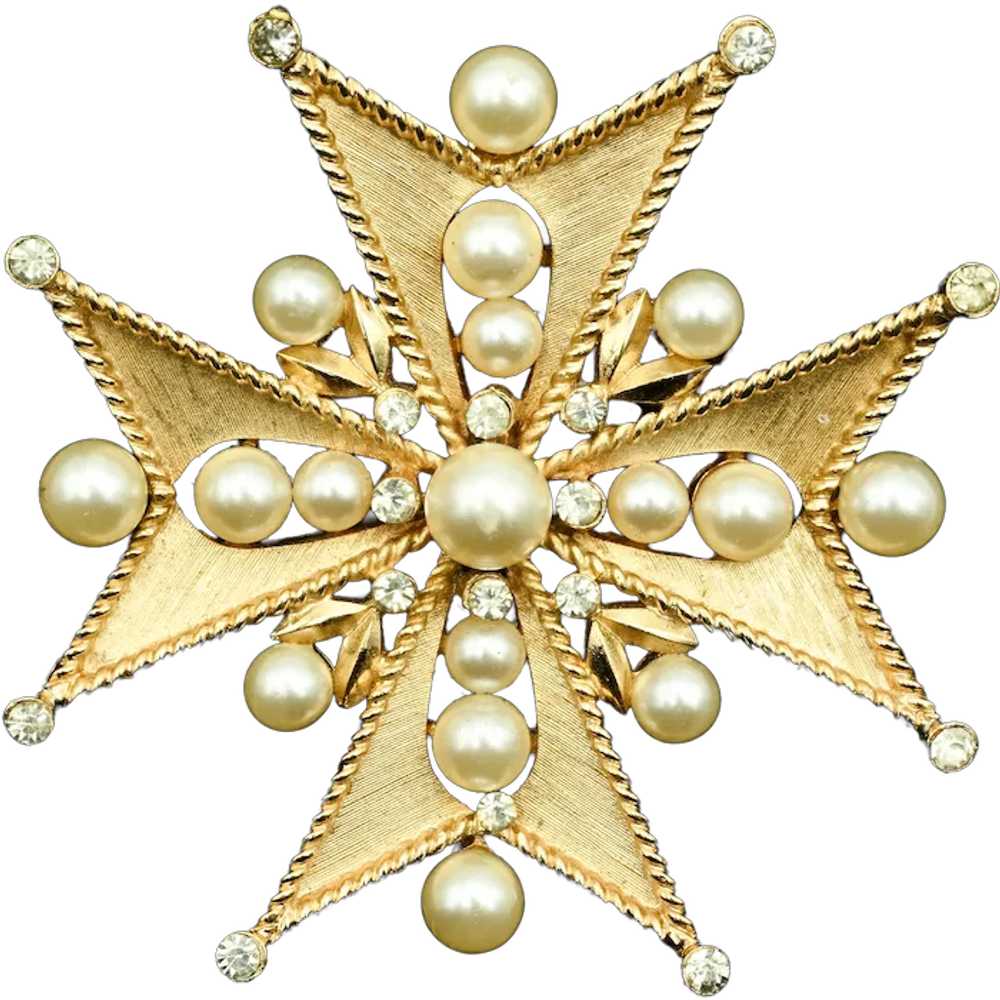 Trifari Pendant - Goldtone Maltese Cross - image 1