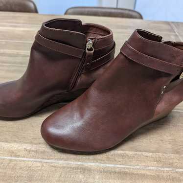 Dr. Scholls brown wedge boots