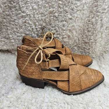 Coconuts by Matisse Woven Western Inspired Shootie