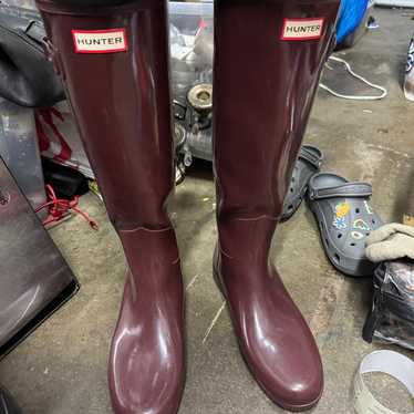 Hunter tall burgundy woman’s 9 rain boots - image 1