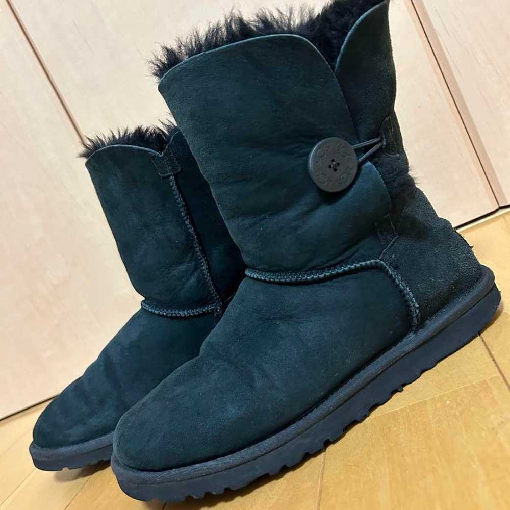 ☆UGG☆ UGG Sheepskin Boots Bailey Button Size 24cm - image 2