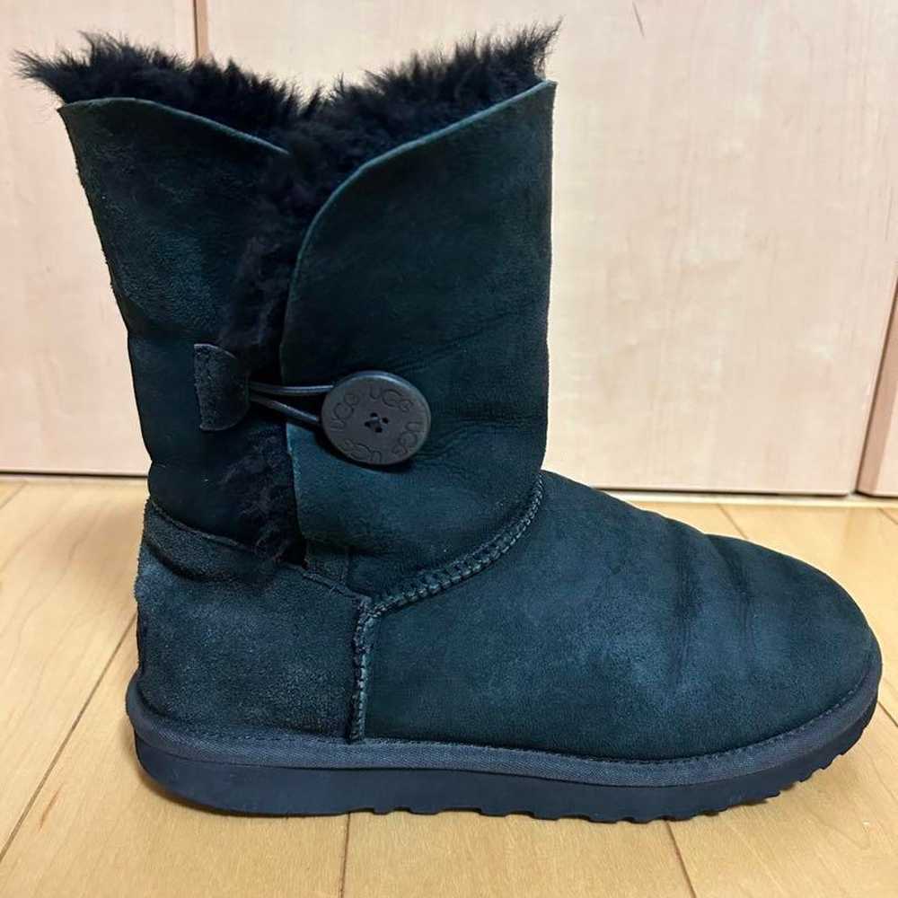 ☆UGG☆ UGG Sheepskin Boots Bailey Button Size 24cm - image 3