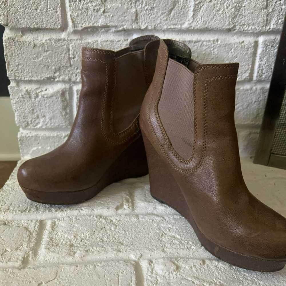 Seychelles brown wedge booties sz 8.5 - image 4