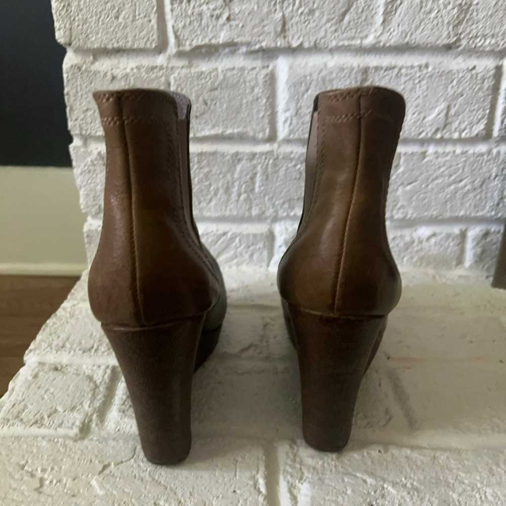 Seychelles brown wedge booties sz 8.5 - image 6