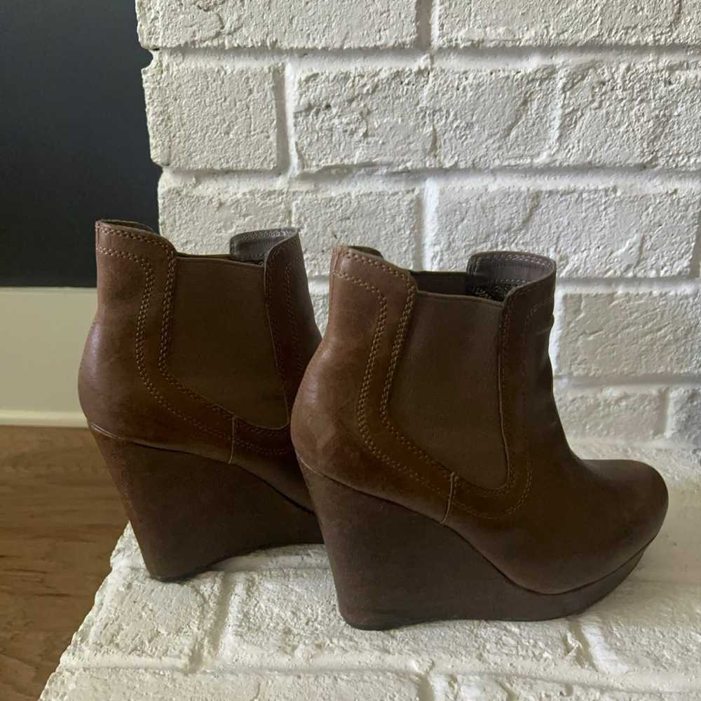 Seychelles brown wedge booties sz 8.5 - image 7