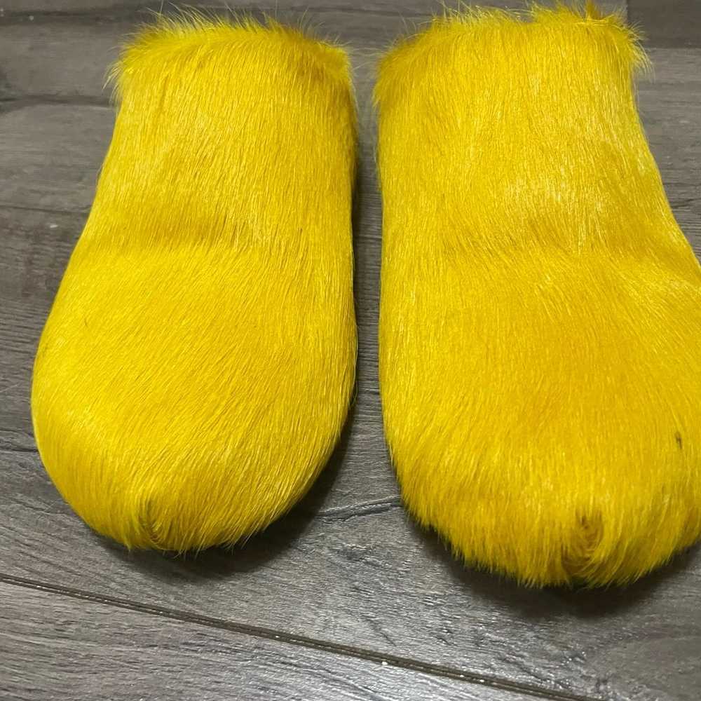 Yellow fur Slippers - image 2