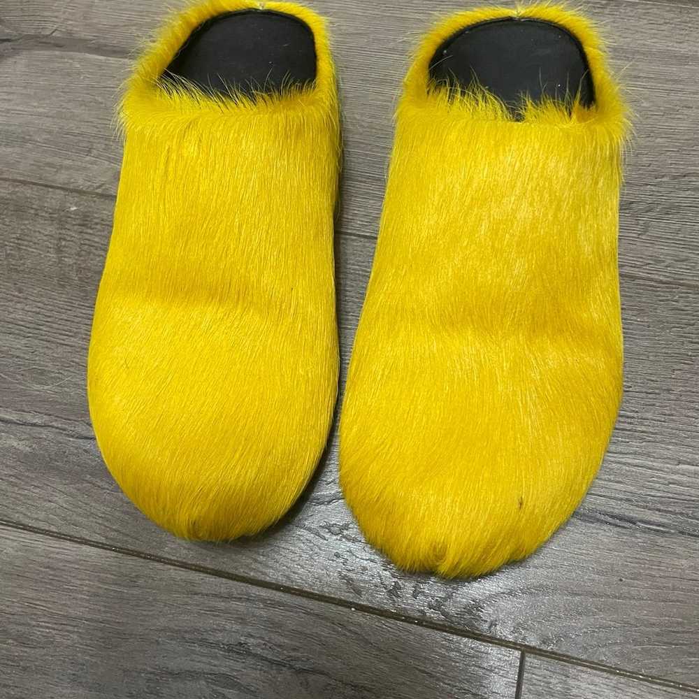 Yellow fur Slippers - image 3