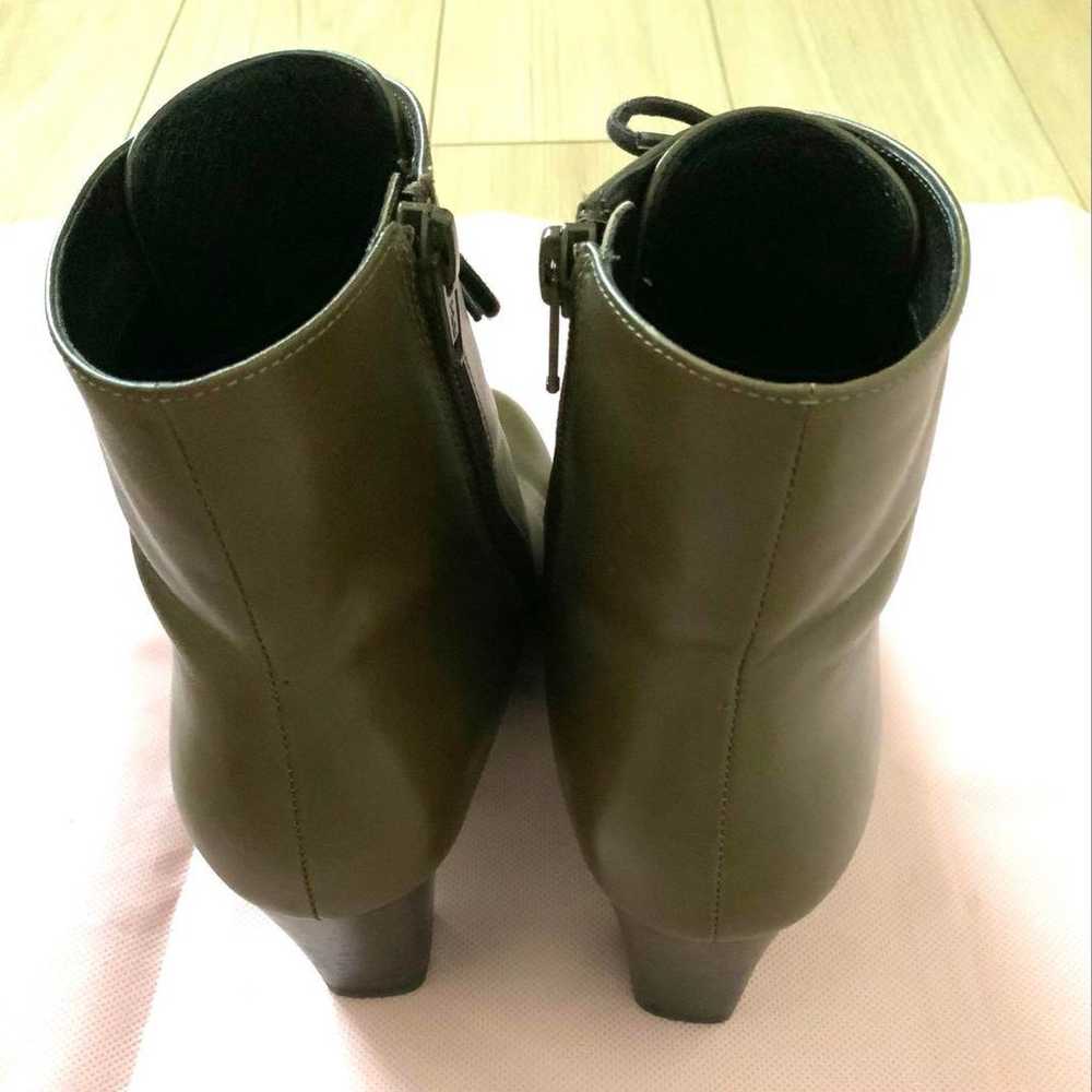 Laced short boots, khaki color, size 23 cm. - image 3