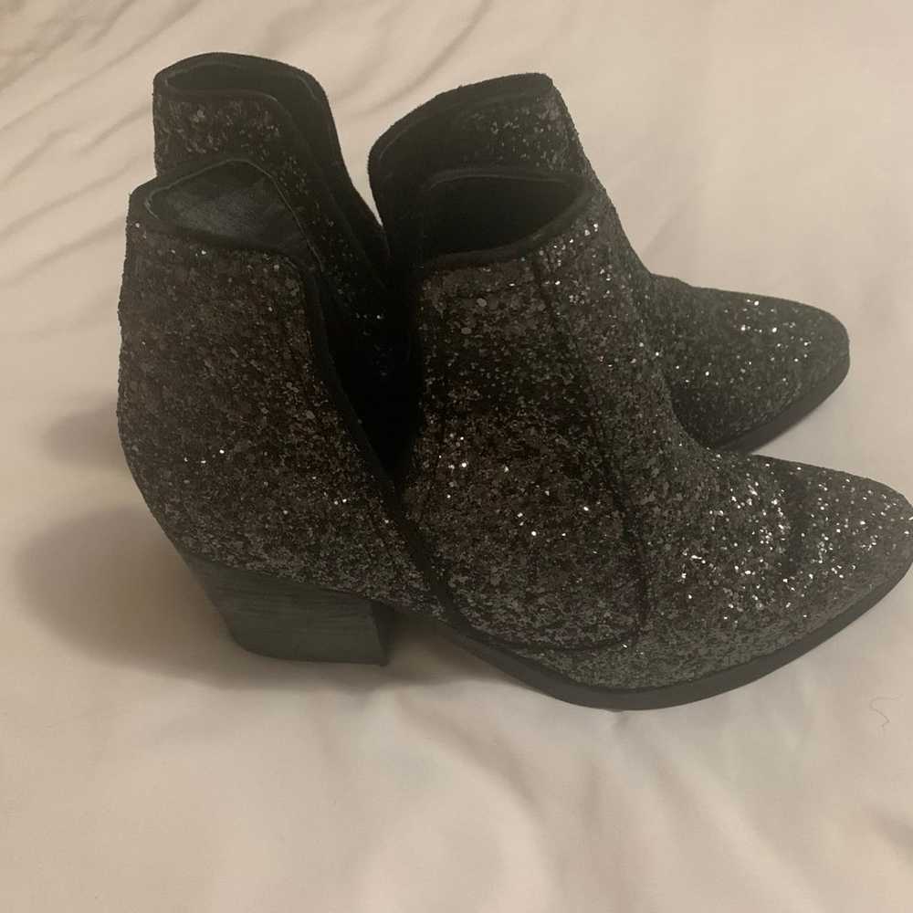 Beautiful NWOT Black Sparkly Black Boots! - image 5