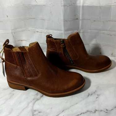 New Sofft Bellis Leather Ankle Boot Sz 6