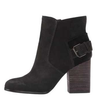 Sbicca Lorenza Black Suede Ankle Boots size 8 - image 1