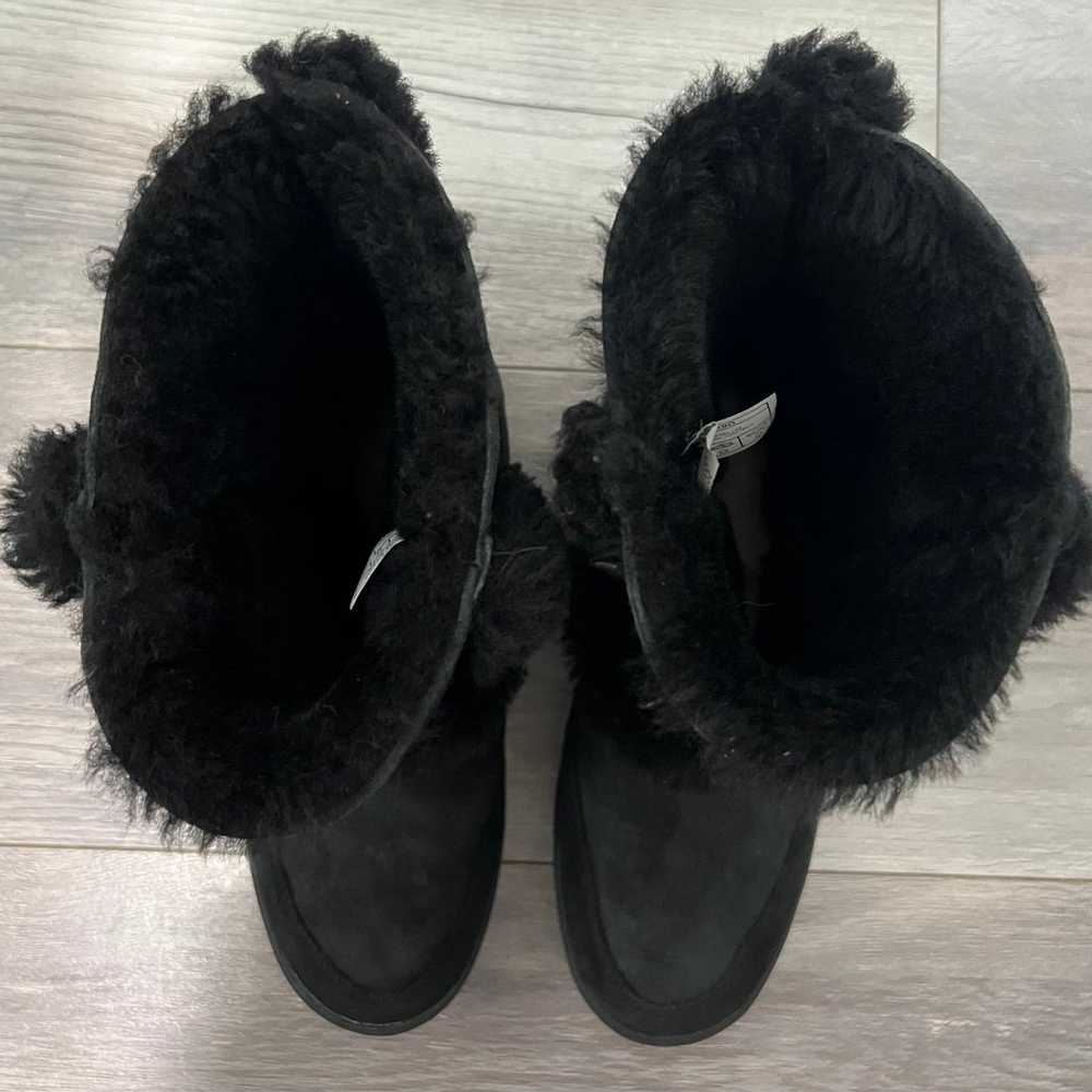 UGG Women's Sundance Short Il
Revival Fashion Boo… - image 5