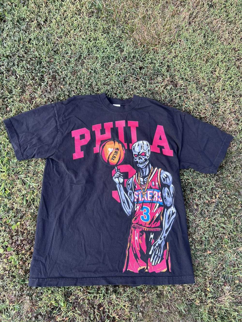 Warren Lotas RARE Warren Lotas PHILA Basketball T… - image 1