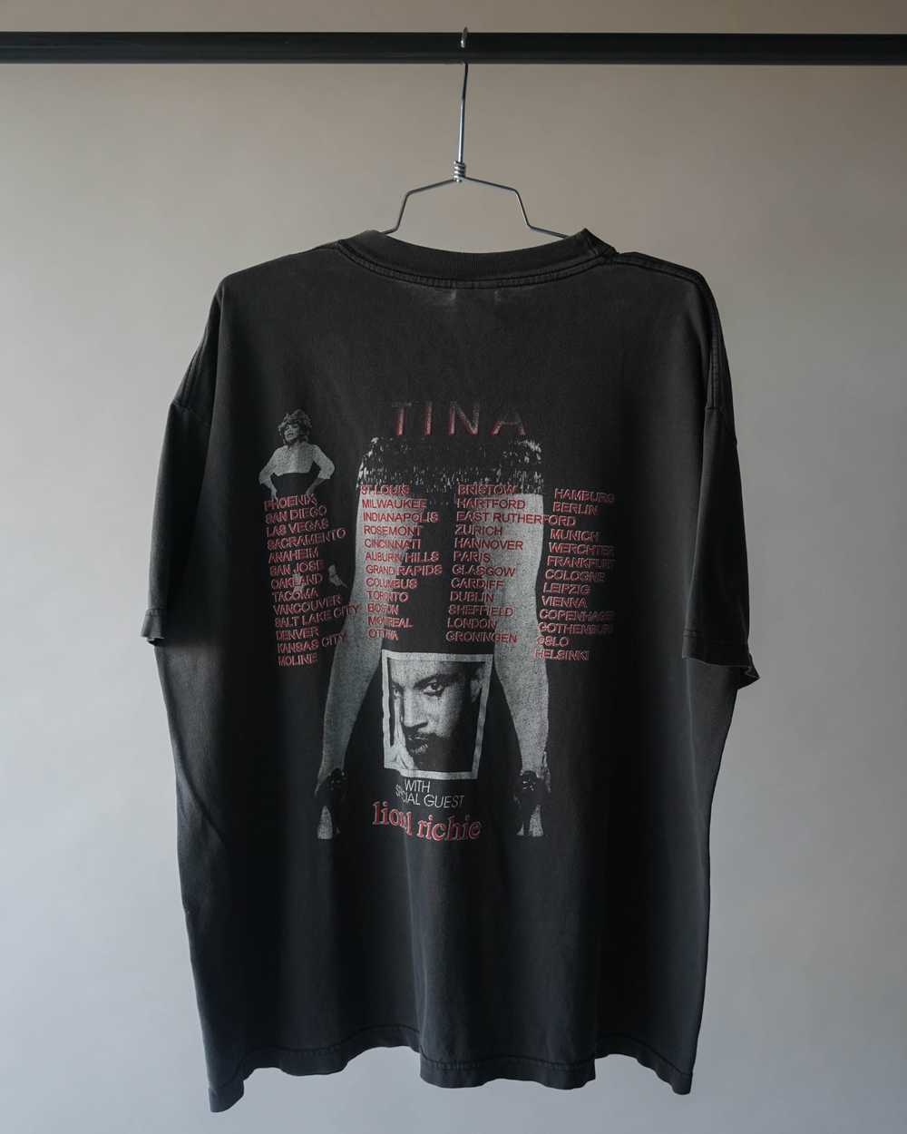 90's Tina Turner Featuring Lionel Richie Tour Tee… - image 3