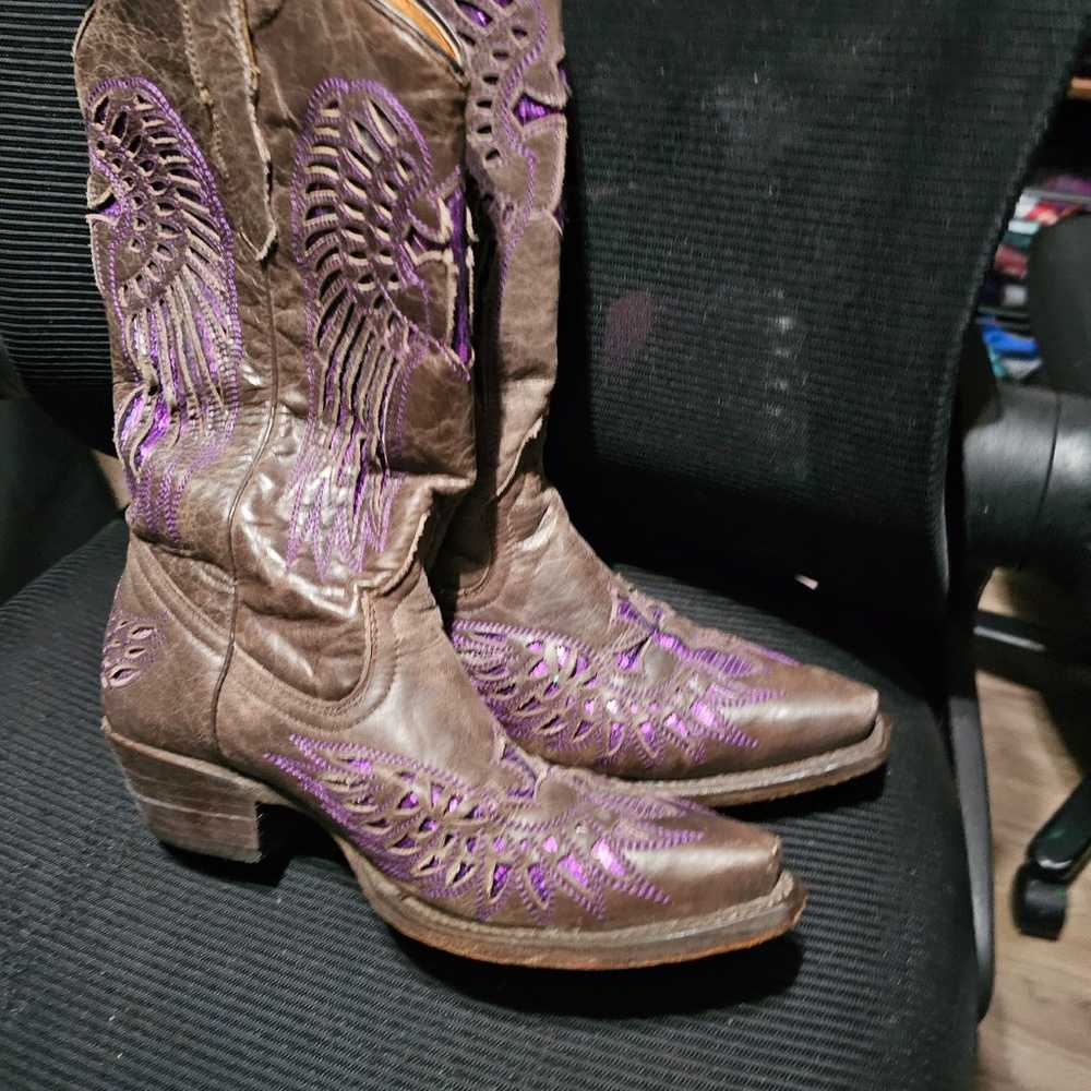 Cowboy Boots 8.5 leather brown with purple sequins - image 1