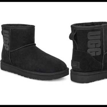 UGG mini classic