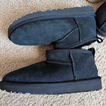 Ugg classic mini black