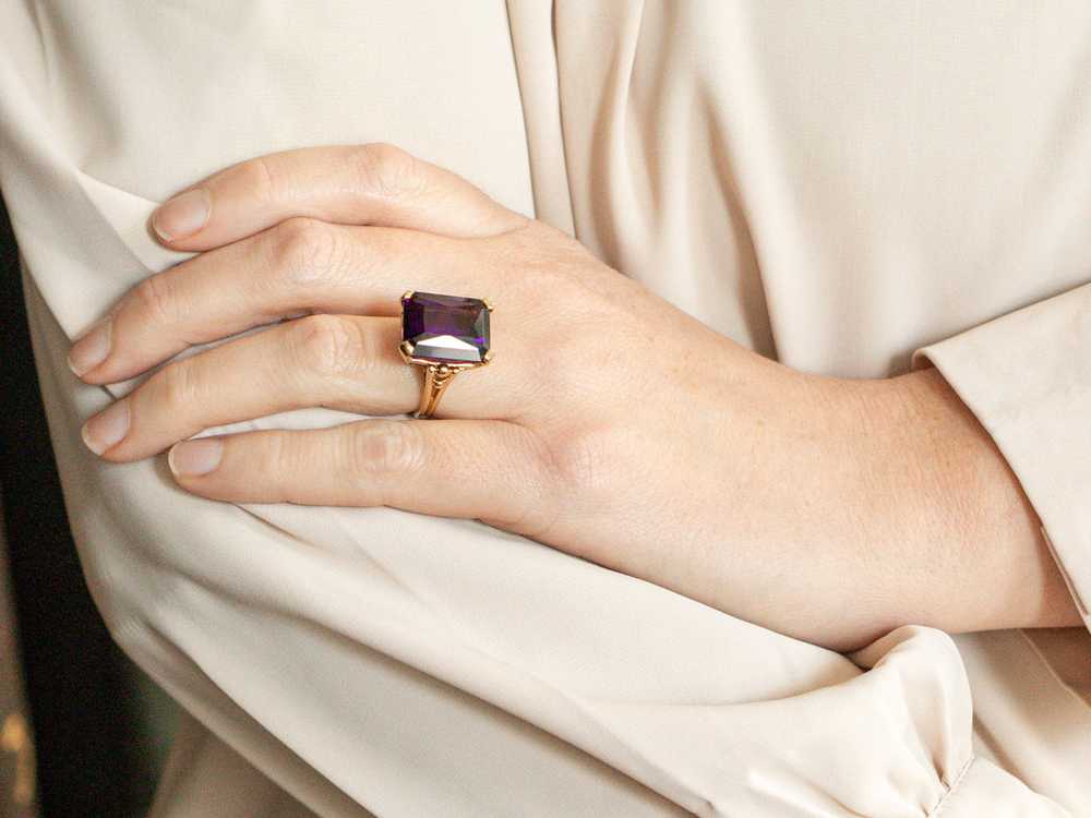 Amethyst Gemstone Ring in Vintage Gold Mounting - image 4