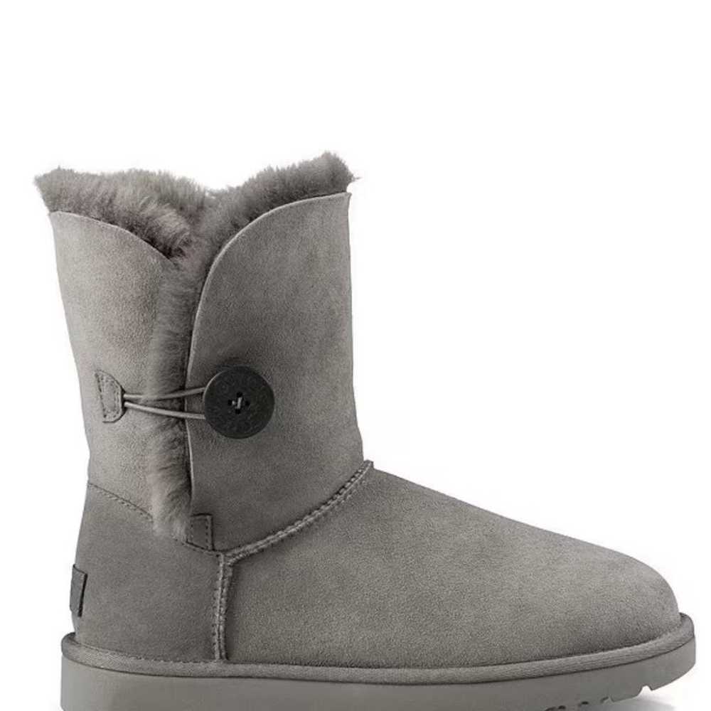 Like new UGG Bailey Button short boot - grey size… - image 1