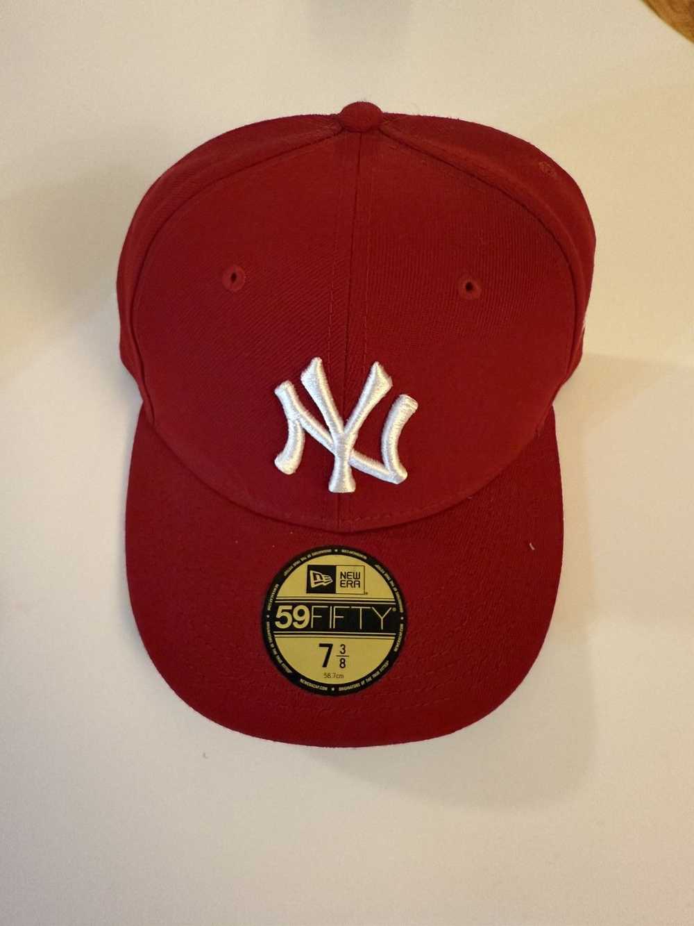 New Era Fitted hat 7 3/8 - image 1