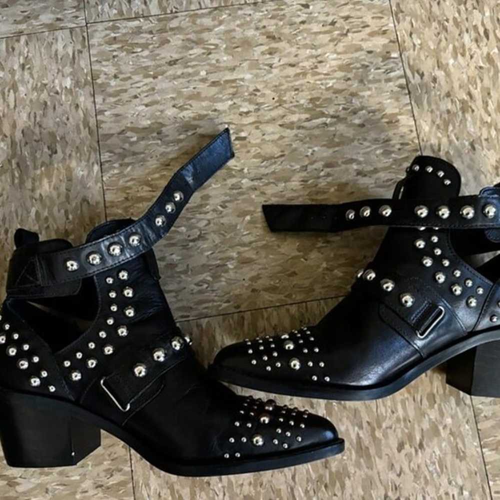 KURT GEIGER STUDDED ANKLE BOOTS SIZE 9 WOMAN - image 2