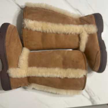 Ugg sunburst tall boot size 8 Women’s