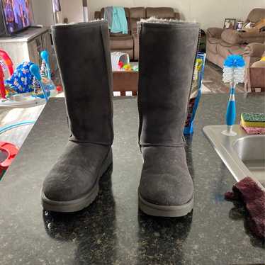 ugg boots size 8