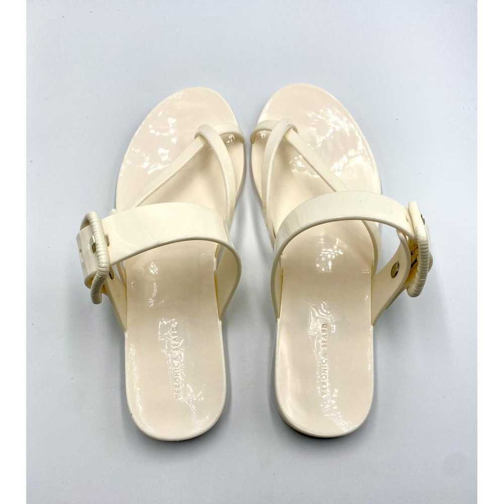 Veronica Beard Sandal - image 7