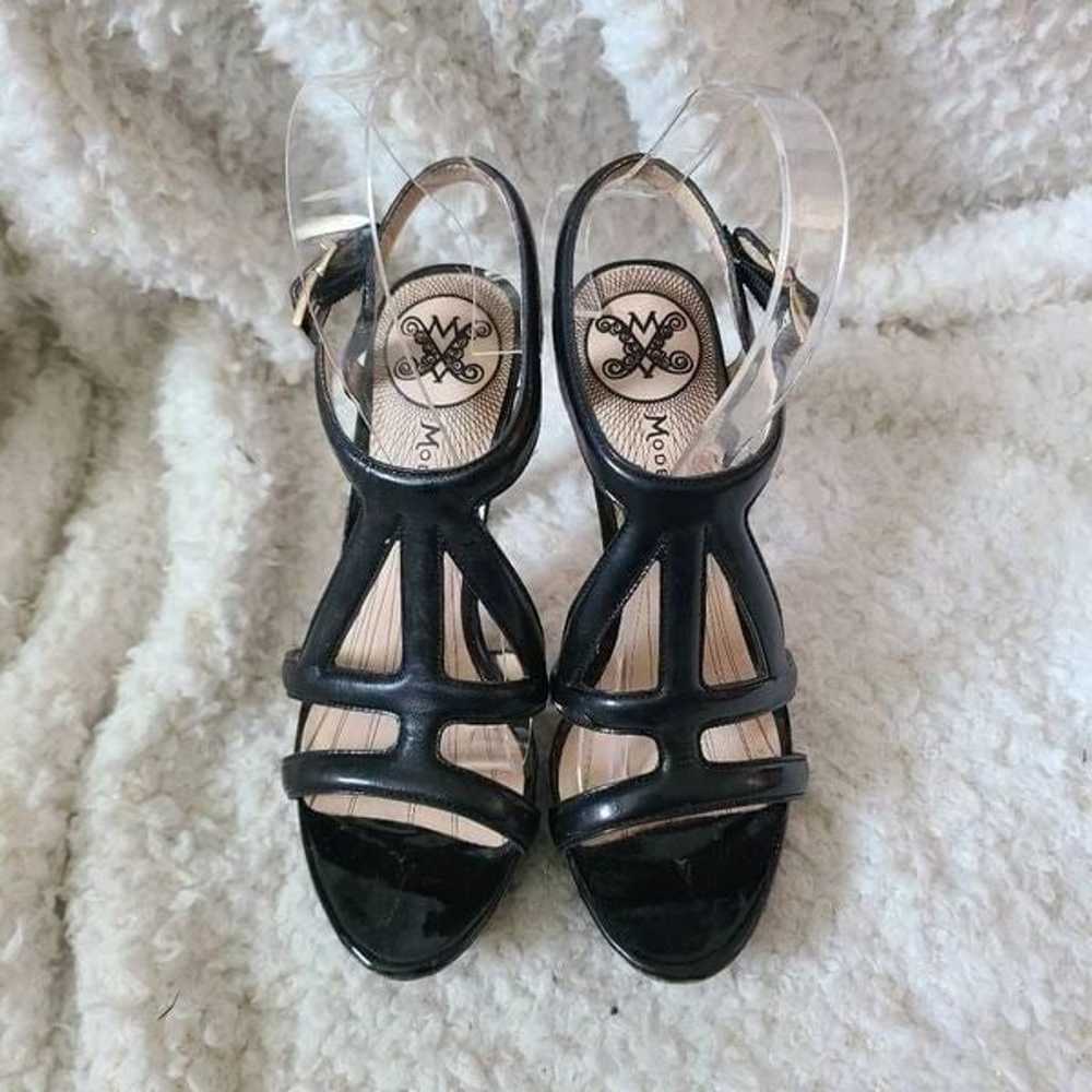 Modern Vintage Black Leather Strappy Heeled Sanda… - image 2