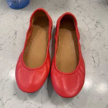 Poppy Tieks Size 10