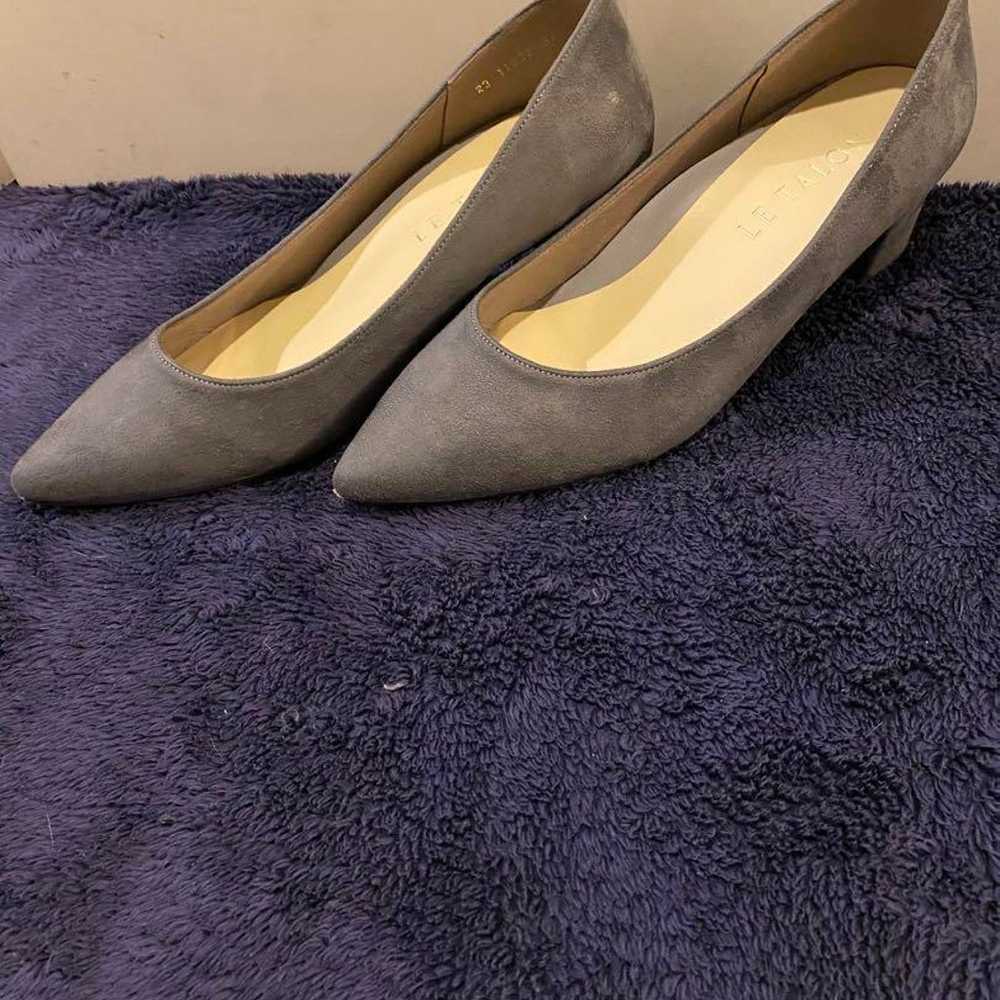 LE TALON Pointed-Toe Pumps Gray Suede 24 HIMIKO - image 3