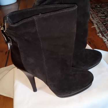 Michael kors dark brown suede booies