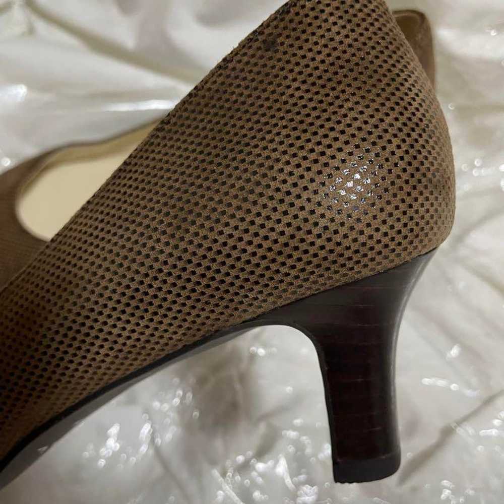 Almost new! REGAL platinum pumps with polka dot p… - image 2