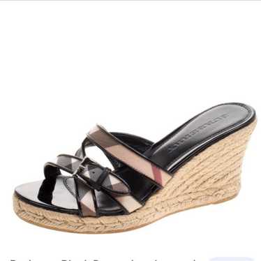 Burberry espadrille black patent leather sandals