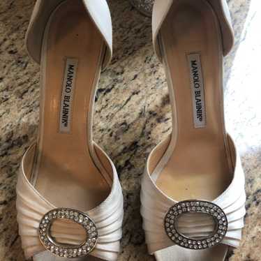 Ivory Satin Manolo Blahnik - image 1