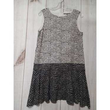 Ann Taylor LOFT Dress Ladies 8 Black and White Sle