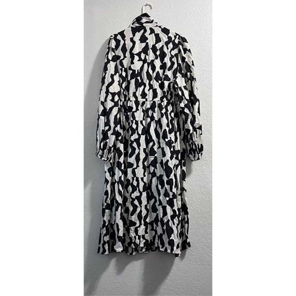 Ava Viv Dress Size 2x Black And White midi - image 3