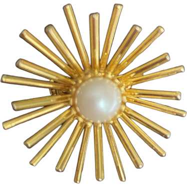 Gold Tone Starburst Brooch Faux Pearl - image 1