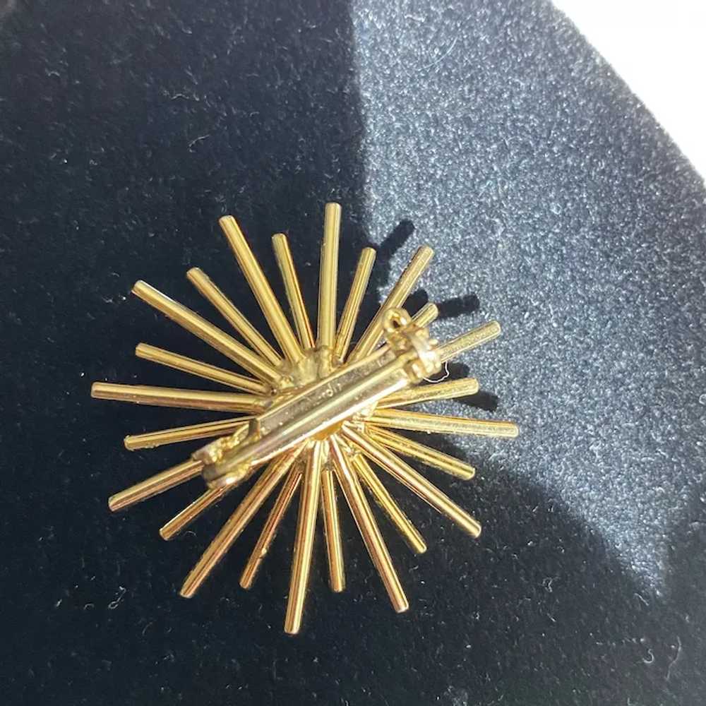 Gold Tone Starburst Brooch Faux Pearl - image 6