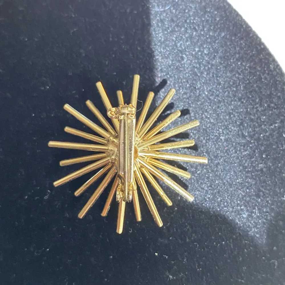 Gold Tone Starburst Brooch Faux Pearl - image 7